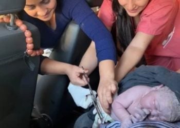 bebê nasce dentro de carro