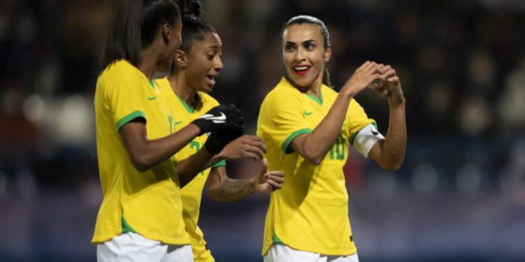 Goiânia e Aparecida decretam ponto facultativo em jogos da seleção na Copa do Mundo