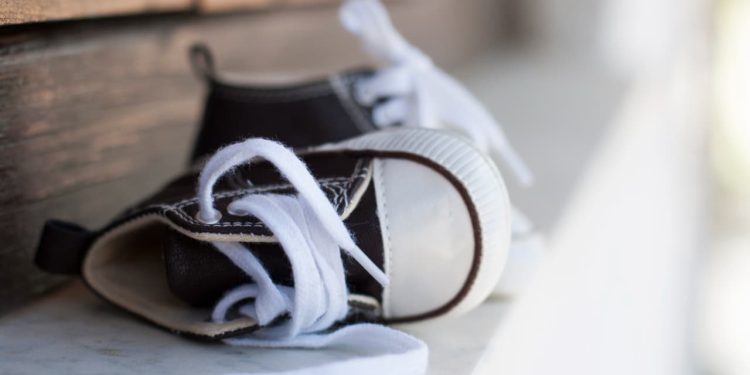 Goiás recebe campanha para doação de calçados para crianças; veja como ajudar