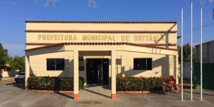 Prefeitura de Goiás suspendem serviços