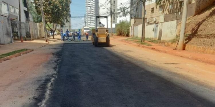 Avenida Jamel Cecílio é interditada para obras no Jardim Goiás; veja desvio