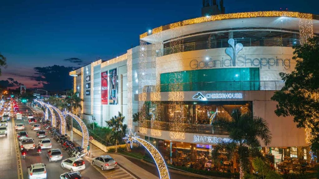 Shoppings e comércios têm horário de funcionamento ampliado no fim de ano