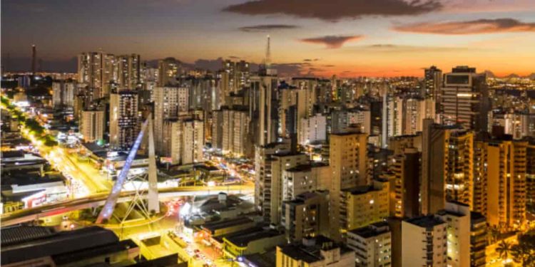 Goiânia lidera o ranking das cidades com maior aumento no aluguel residencial em 2023