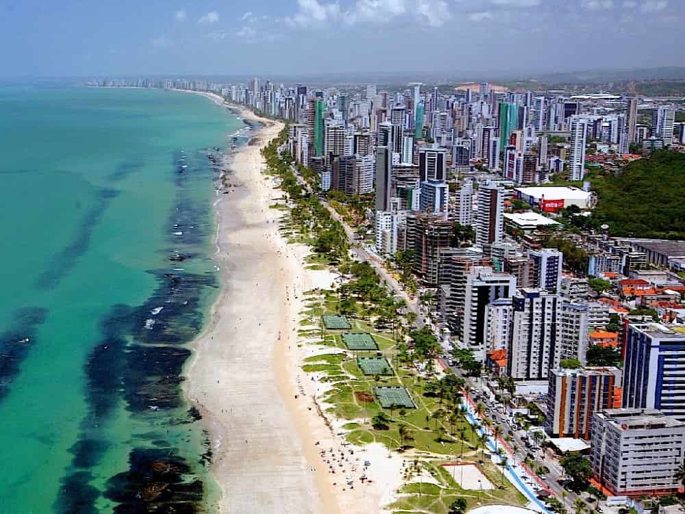 Goianos podem viajar de graça para Fortaleza e Recife; veja como se inscrever