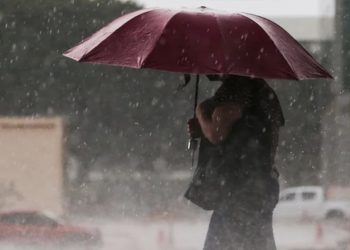 Inmet emite alerta de perigo para chuvas intensas em Goiás; veja cidades