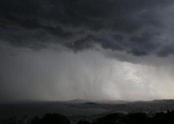 Inmet emite alerta de temporal e ventos acima de 60 km/h, em Goiás