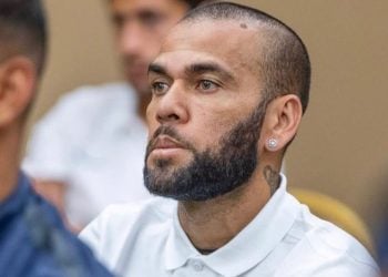 Justiça concede liberdade provisória a Daniel Alves sob fiança de R$ 5,4 milhões