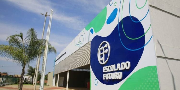 Escolas do futuro de Goiás abre mais de 700 vagas em cursos gratuitos de tecnologia