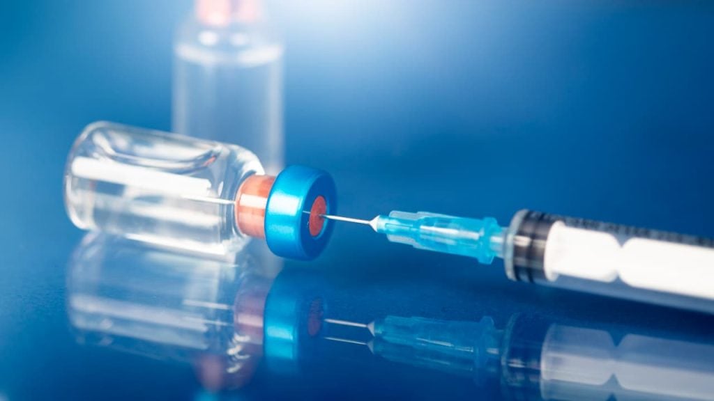Goiânia reforça vacinação contra dengue e gripe; veja locais de imunização