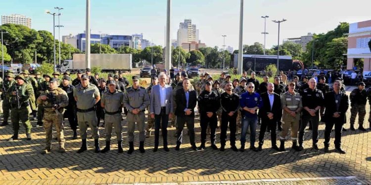 Policiais voluntários de Goiás são enviados para ajuda humanitária no RS
