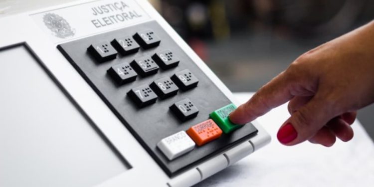 Fundo Eleitoral: partidos receberão R$ 4,9 bi para campanha; PL, PT e União lideram