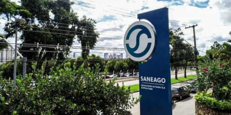 Saneago abre processo seletivo para 125 vagas; salários de até R$ 12,7 mil