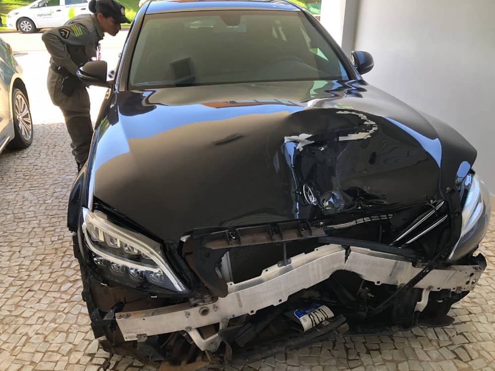 vigilante atropelado por carro de luxo