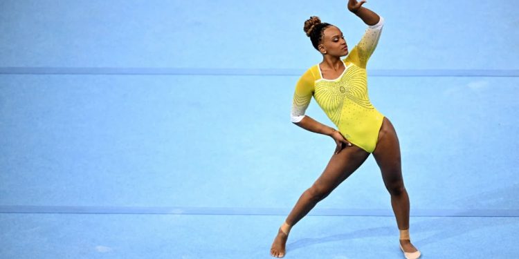 Jogos de Paris Rebeca Andrade conquista medalha de prata no individual geral