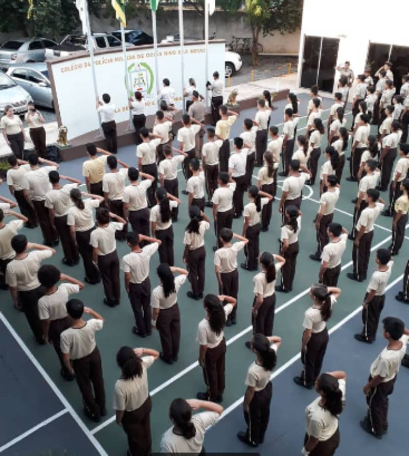 escolas militares em Goiás