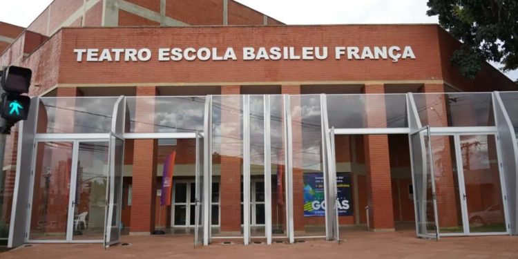 Basileu França divulga edital com 377 vagas em cursos gratuitos de Artes Visuais