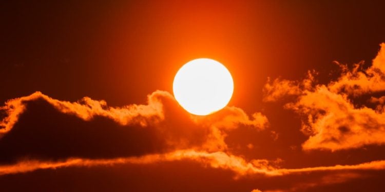 Calor deve permanecer em Goiás mesmo após chuva, aponta Cimehgo