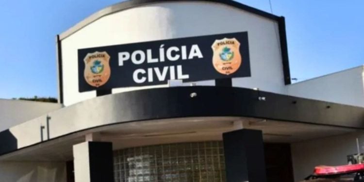 Jovem é preso suspeito de matar o padrasto a pauladas, em Goiás