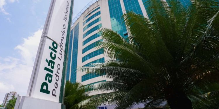 Processo seletivo da Secretaria-Geral de Governo de Goiás tem salários de até R$ 25,7 mil