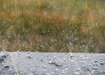 Goiás pode ter tempestade com granizo e vento de até 60 kmh, aponta previsão