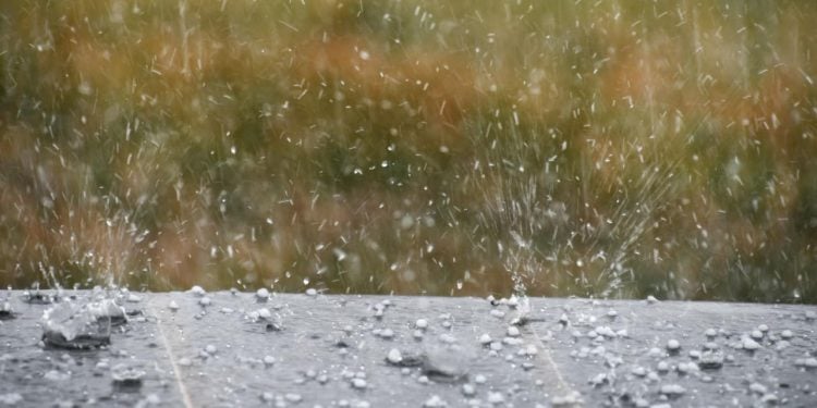 Goiás pode ter tempestade com granizo e vento de até 60 kmh, aponta previsão