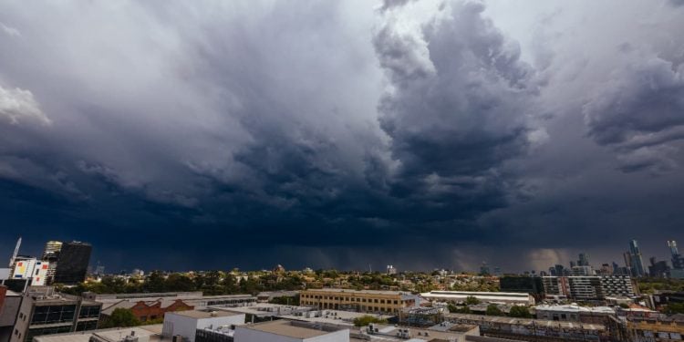 Goiás tem alerta para chuvas intensas e ventos de até 60 kmh; veja cidades afetadas