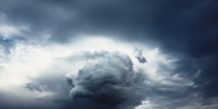 Goiás tem alerta para chuvas intensas e ventos de até 60 kmh; veja cidades afetadas