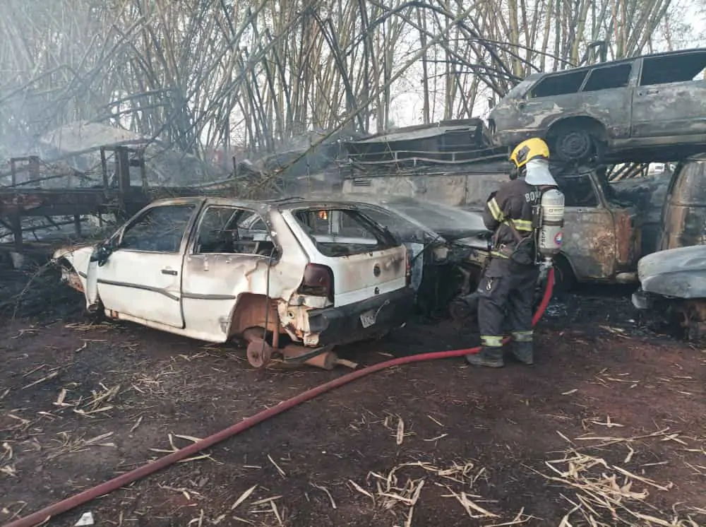 incêndio no pátio da SMM