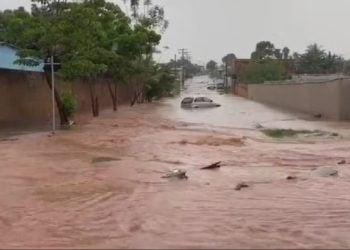 Cidade em Goiás fica destruída após temporal e entra em situação de calamidade pública