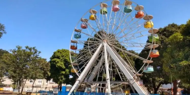 Confira o funcionamento de shoppings e espaços de lazer no feriado de Finados