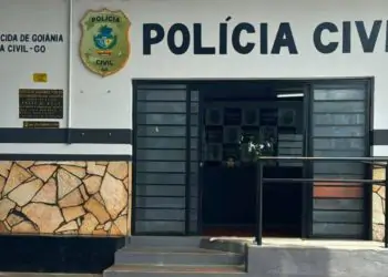 Dupla é presa suspeita de associação criminosa e jogos de azar, em Aparecida de Goiânia