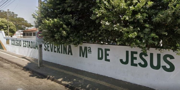 Estudante é esfaqueado na porta de escola em Aparecida de Goiânia