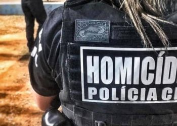 Polícia prende suspeitos por tiroteio em feira de Goiânia que baleou cantora gospel