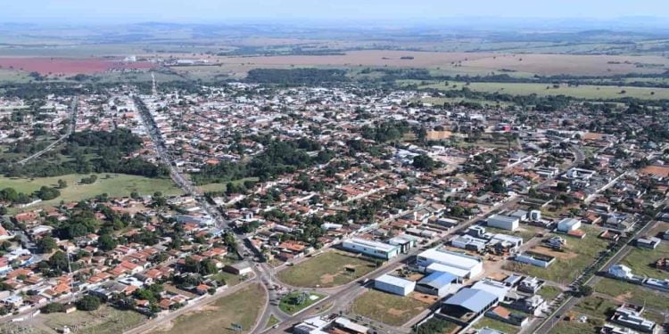 Policial militar é preso suspeito de matar irmão com tiro na perna, em Goiás 