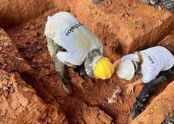 Cemitério de mais de 200 anos é encontrado durante obras em Igreja de Goiás