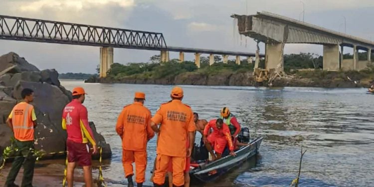 Novo risco de desabamento suspende buscas na ponte entre Tocantins e Maranhão