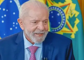 Lula é submetido a cirurgia de emergência após hemorragia intracraniana