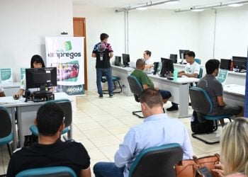 Empresas em Goiânia oferecem mais de 300 vagas para pessoas sem experiência