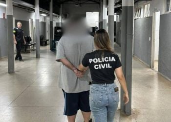 Homem é preso por estelionato após se passar por funcionário da Receita Federal