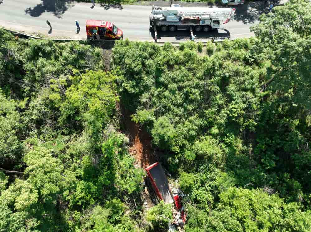 Três pessoas são multadas em R$ 40,5 mil após vazamento de agrotóxicos no Rio Vermelho