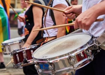 Carnaval em Goiás programação de blocos e shows para o carnaval 2025