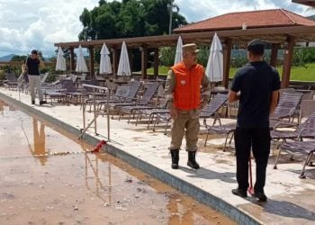 Chuvas fortes alagam Rua e provocam destruição em Pirenópolis; veja vídeo