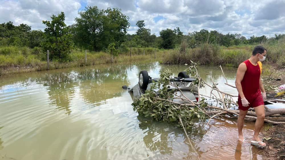 Capotamento matou quatro pessoas da mesma família