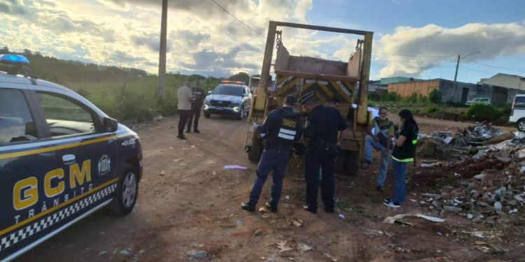 Goiânia registra quase 50 denúncias de descarte irregular de entulhos