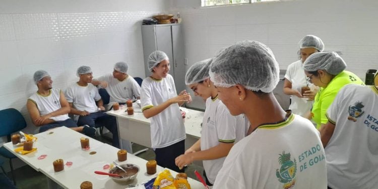 Goiás está com 2 mil vagas em cursos gratuitos de panificação e confeitaria