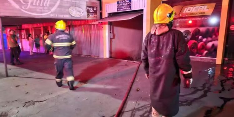 Incêndio em loja em Goiás foi causado por filho do dono para fraudar seguro de R$ 2 milhões