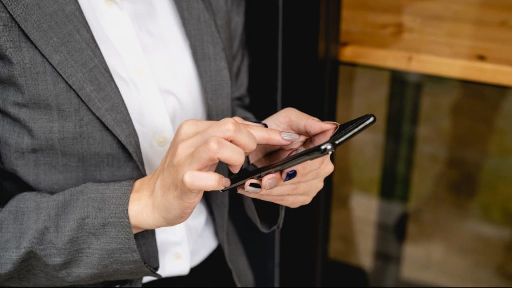 Ministério Público suspende compra de celulares para vereadores em Aparecida