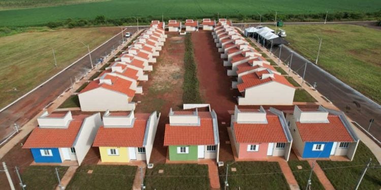 Inscrições abertas para moradias a custo zero em 16 municípios de Goiás