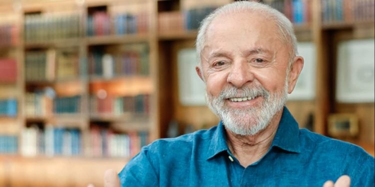 Em fala sobre Dia do Trabalhador, Lula defende fim da jornada 6X1