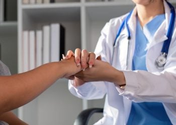 Programa 'Mais Médicos' abre inscrições para 76 vagas em Goiás